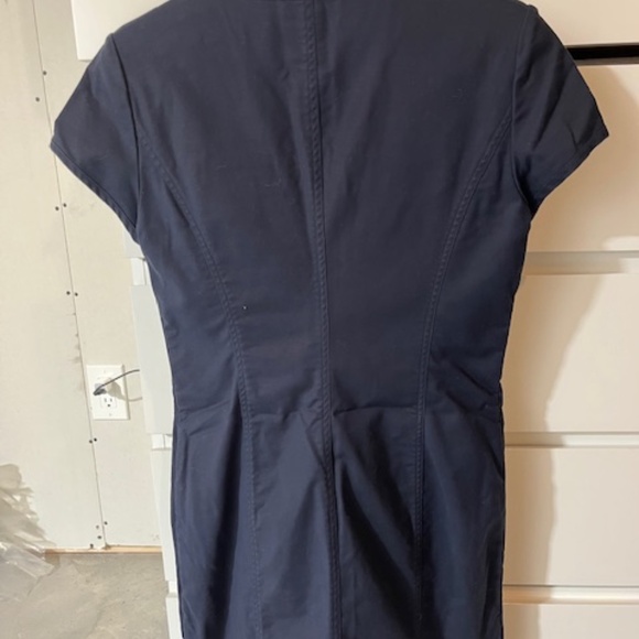 Dresse - Picture 3 of 3